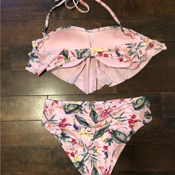 2 piece swim suit - Picture 2 of 2